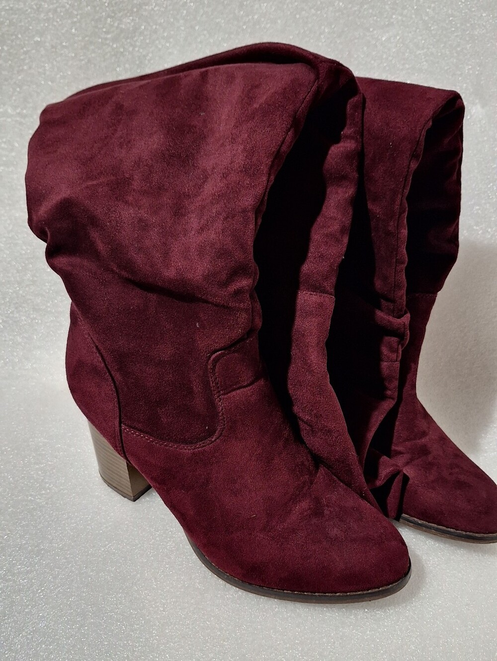 Women's Slouchy Suede Boots - Burgundy